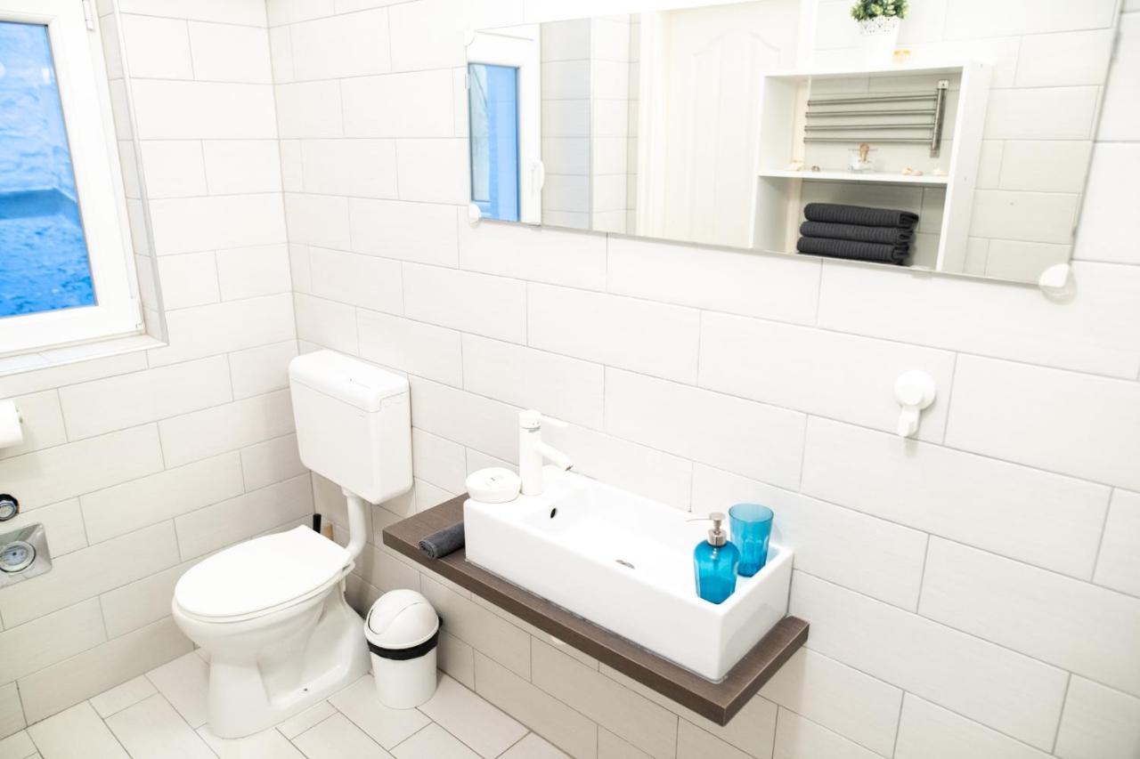 N28 Studio Apartment In Andrassy Boulevard. ブダペスト エクステリア 写真