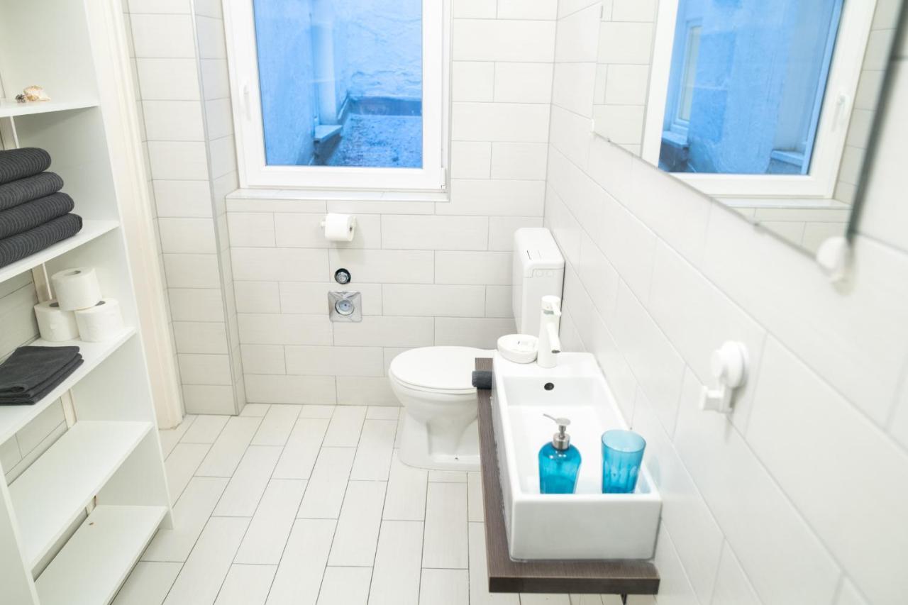 N28 Studio Apartment In Andrassy Boulevard. ブダペスト エクステリア 写真